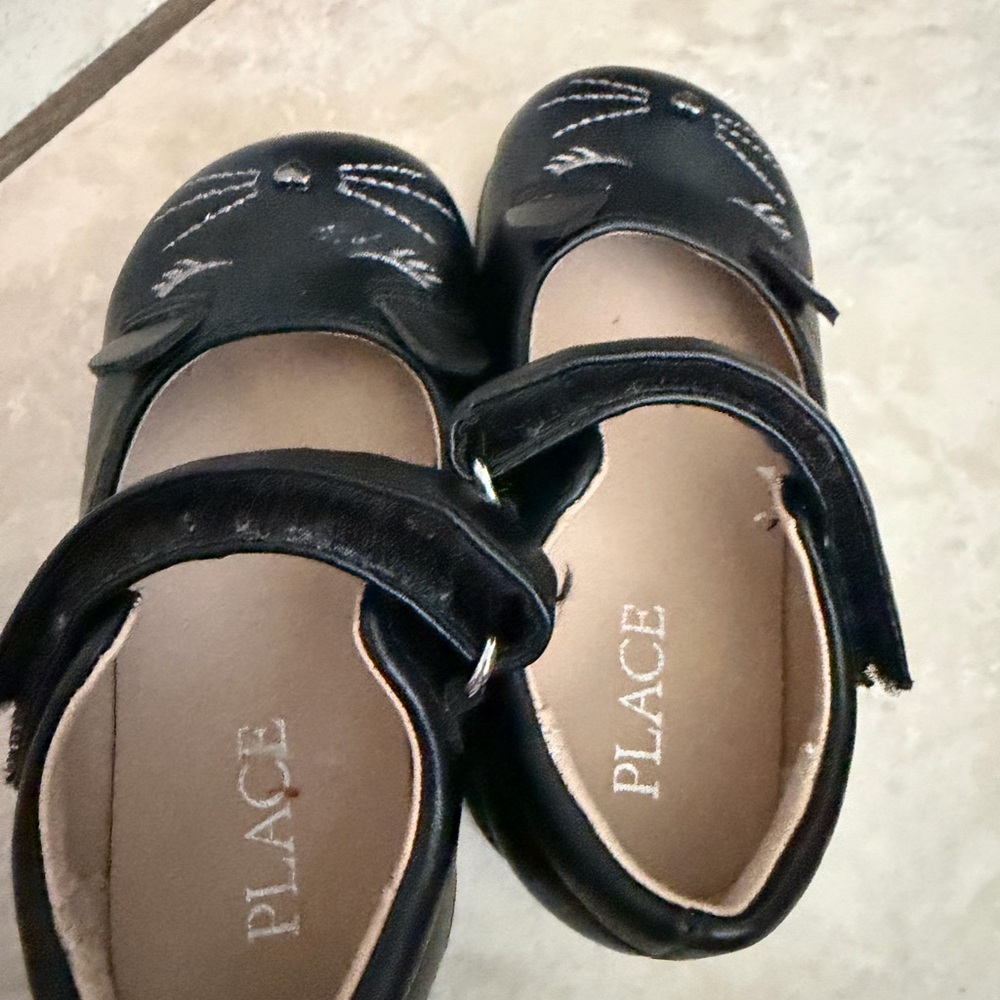 The Children's Place Black Cat Dress Shoes - Picture 2 of 4